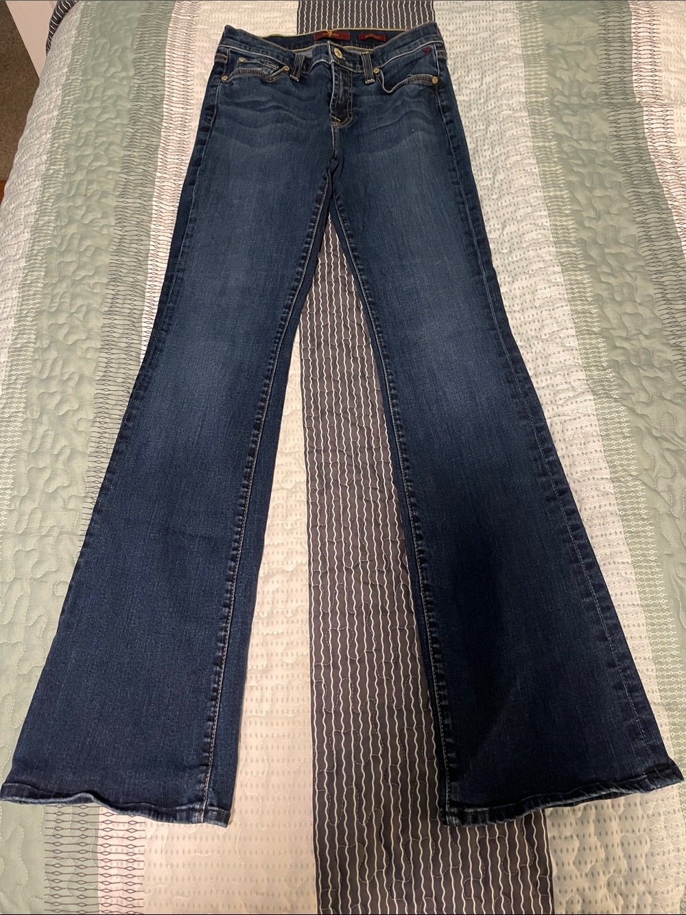 7 For All Mankind Bootcut Jeans Women’s Size 27 Medium Wash Premium Denim